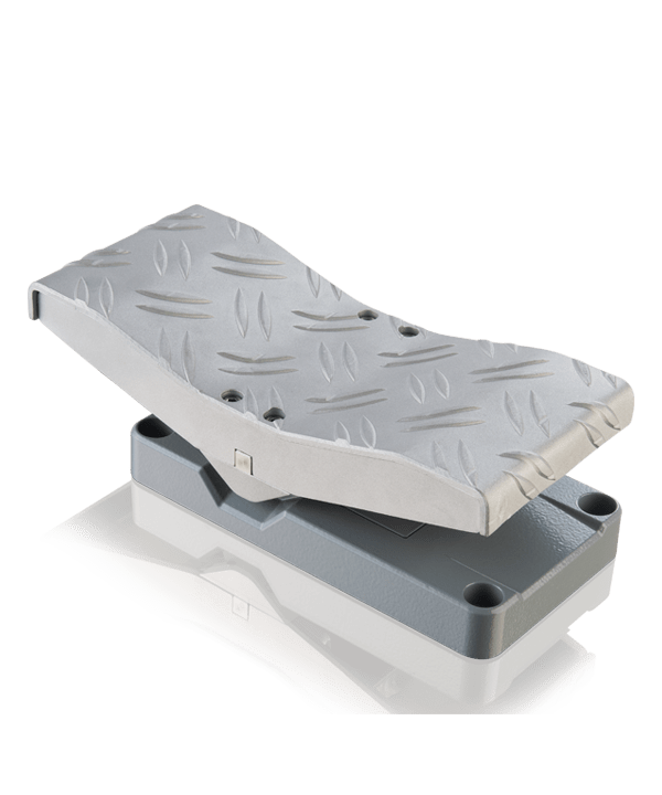 Pedálový ovladač elektro-hydrauliky P20, výrobce Gessmann, dodavatel RIA control a.s.